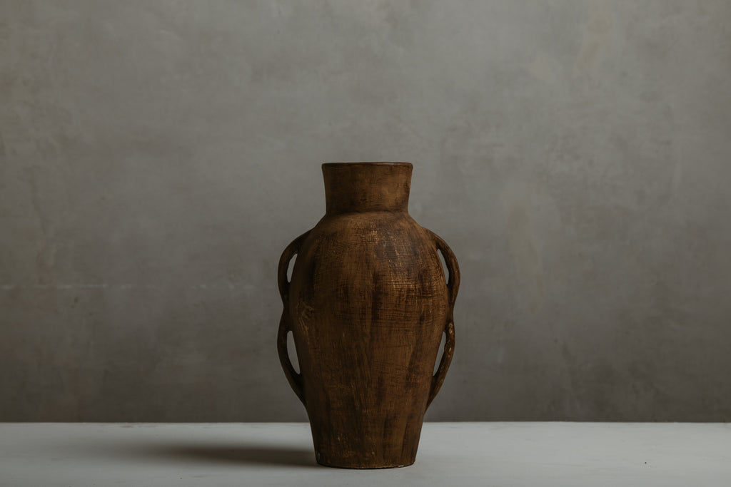Vase Anggun